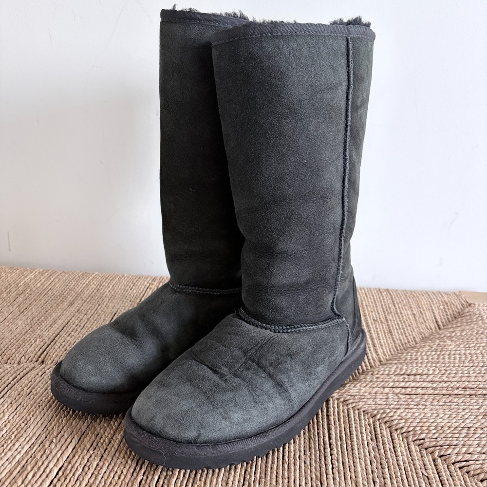 UGG Australia Classic Tall Black Sheepskin Boots Women's Size 6